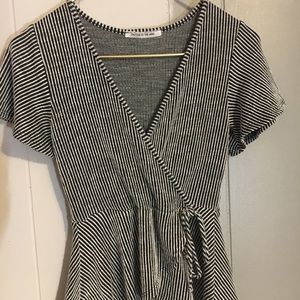 Black and White Cross Front V-Neck Boutique Top